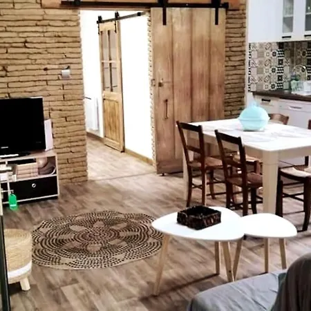 D'une Avec Piscine Partagee Terrasse Amenagee Et Wifi A * Montech