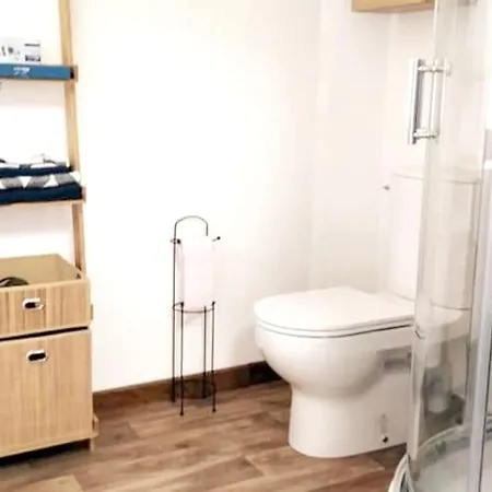 Apartment D'une Avec Piscine Partagee Terrasse Amenagee Et Wifi A *